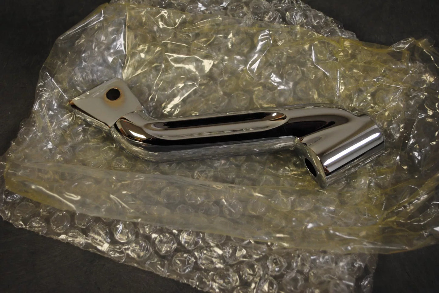HARLEY-DAVIDSON - BRACKET, FRONT FOOTBOARD SUPPORT - CHROME - 50500055A