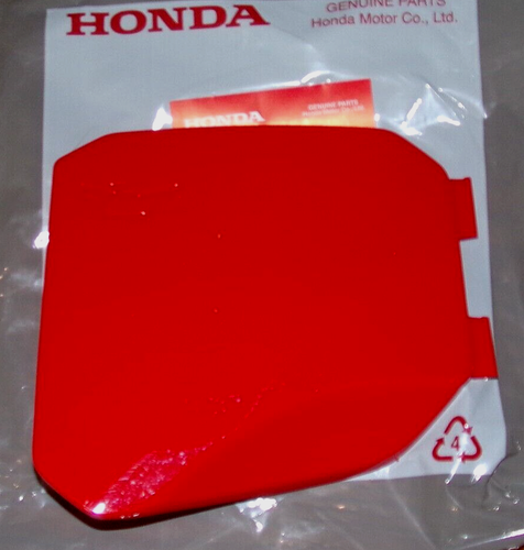 HONDA - LID, OIL CHECK - R401R - AVENGER RED - 83653-HR3-W50ZR